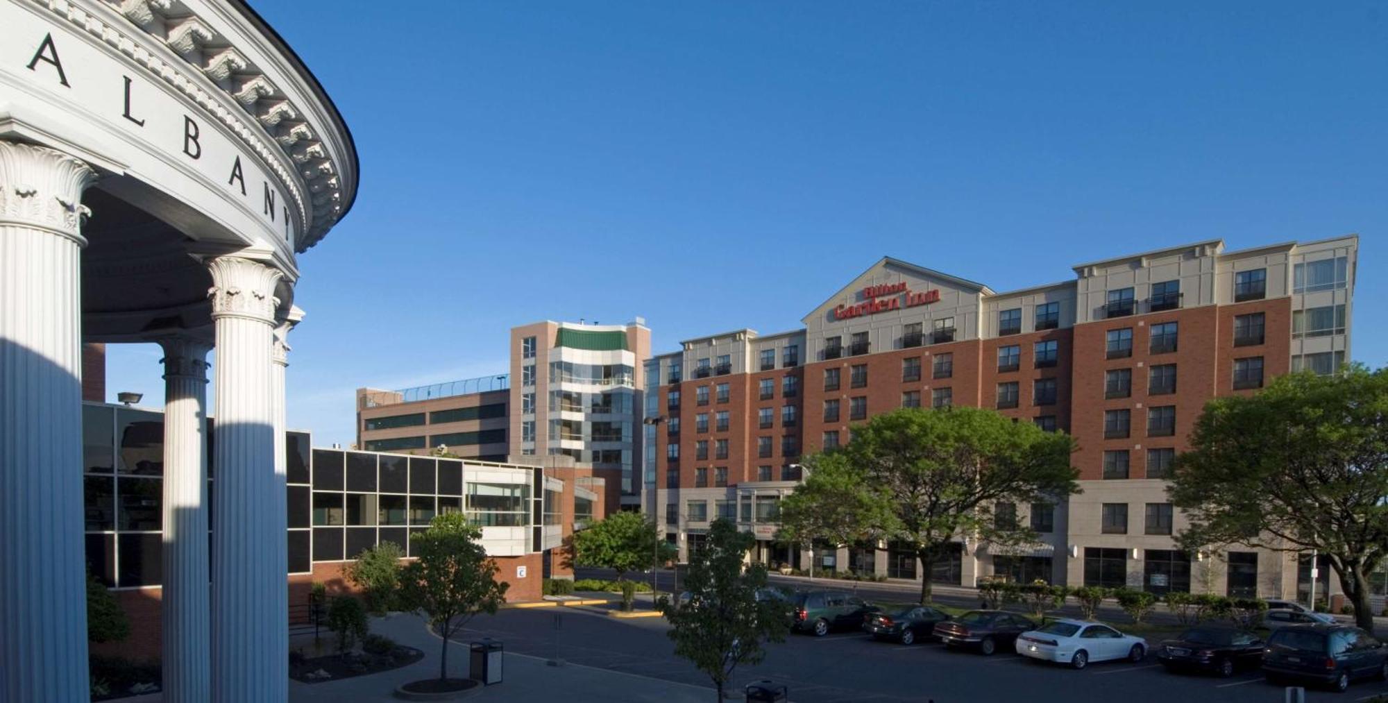 Hilton Garden Inn Albany Medical Center Exterior photo