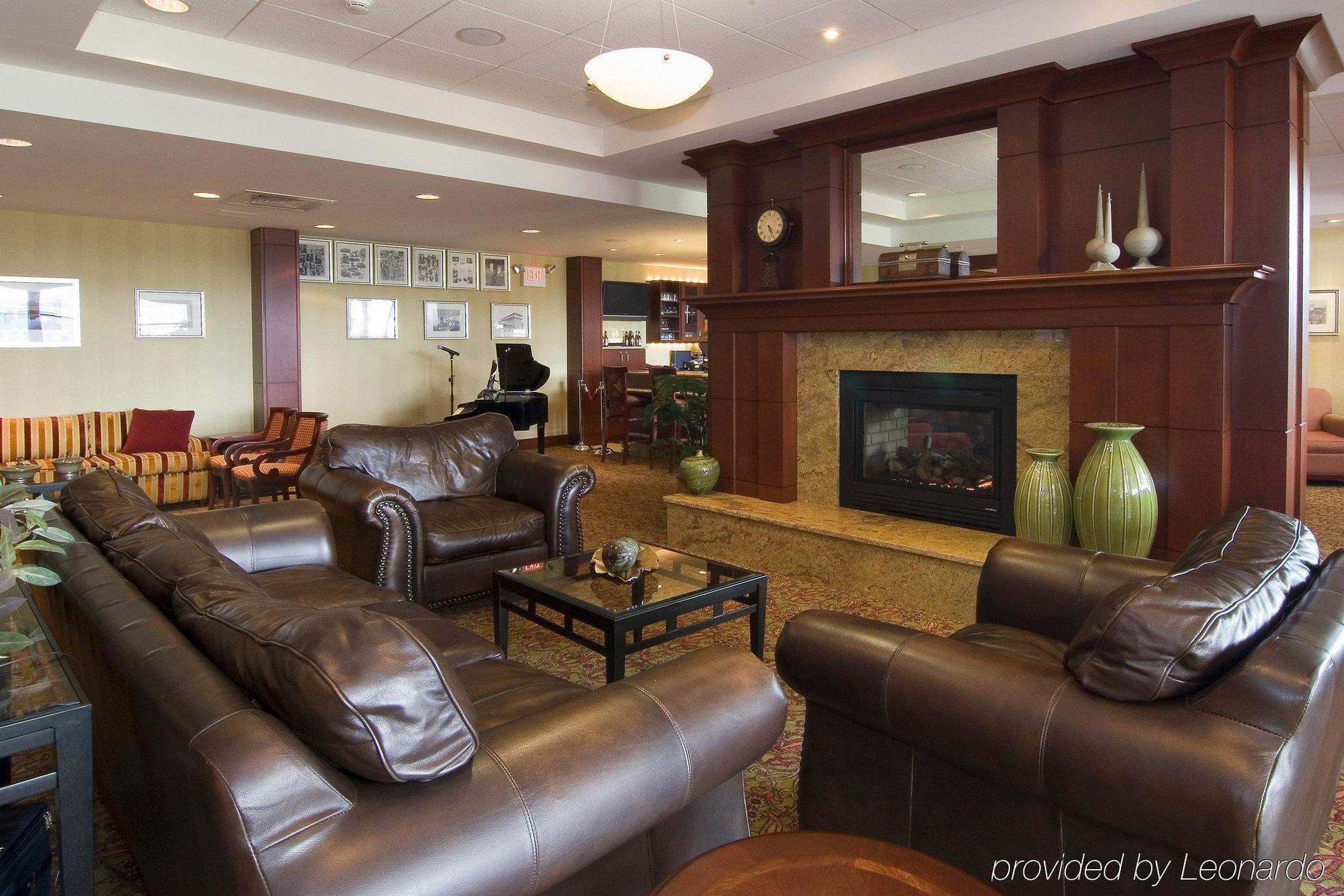 Hilton Garden Inn Albany Medical Center Interior photo